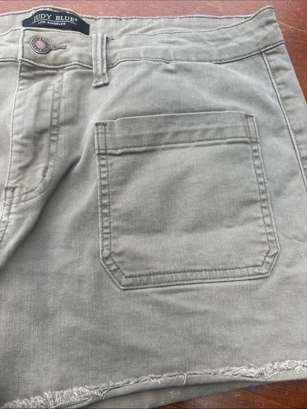 Judy Blue Olive Green High-Rise Cargo Jean Shorts RN# 116380 - Picture 3 of 7